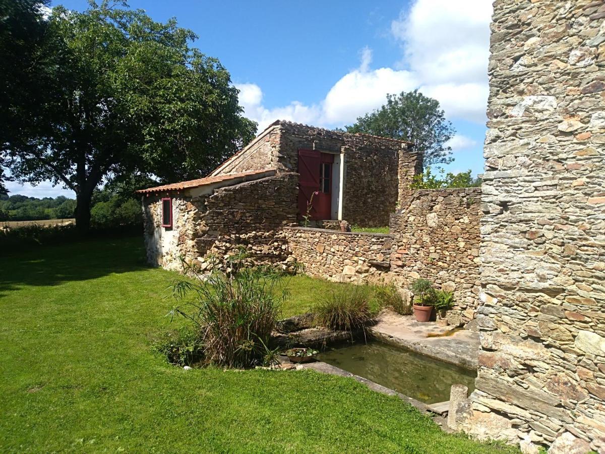 La Petite Maison Dans La Prairie Scillé Exterior foto