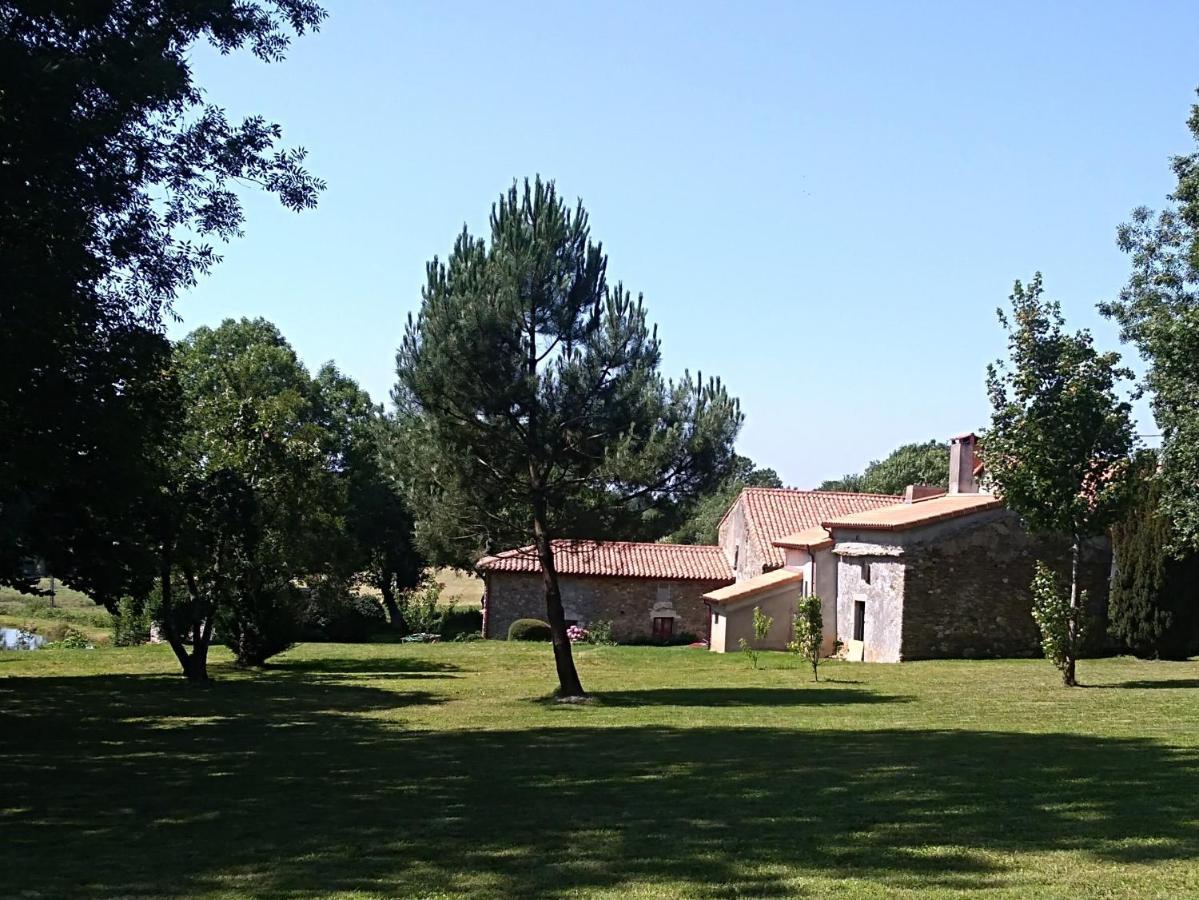 La Petite Maison Dans La Prairie Scillé Exterior foto